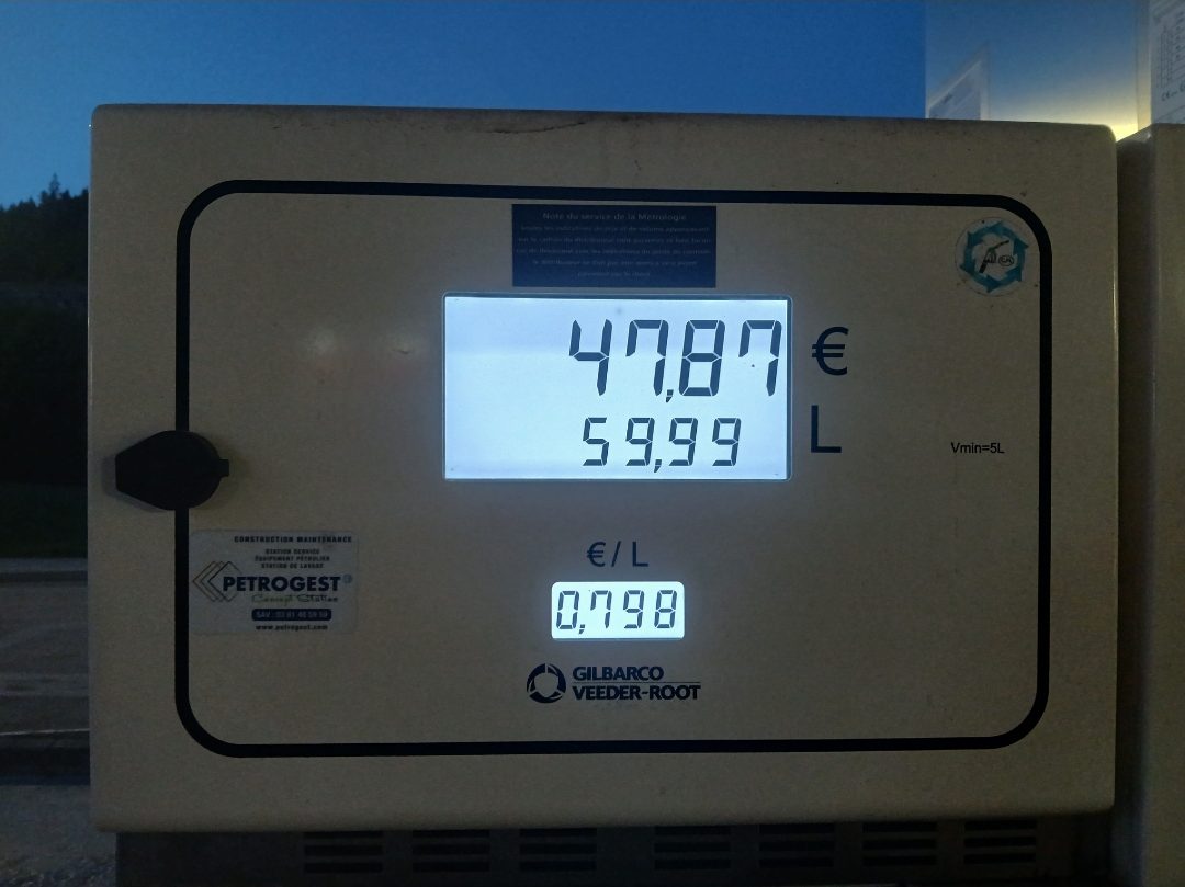 E85 Zapfsaeule Frankreich, 0,798 Euro pro Liter