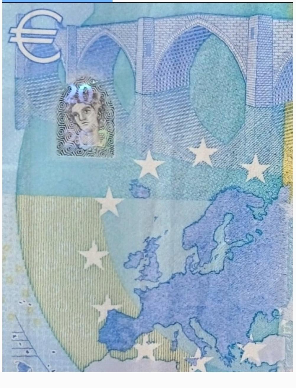 Euro Banknote mit Europakarte